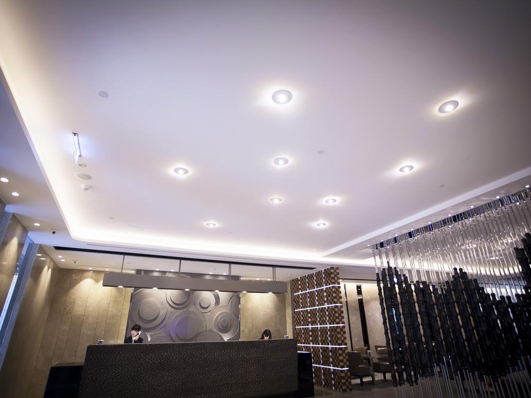 Royal Group Hotel Minghua Branch Каосюн Екстериор снимка