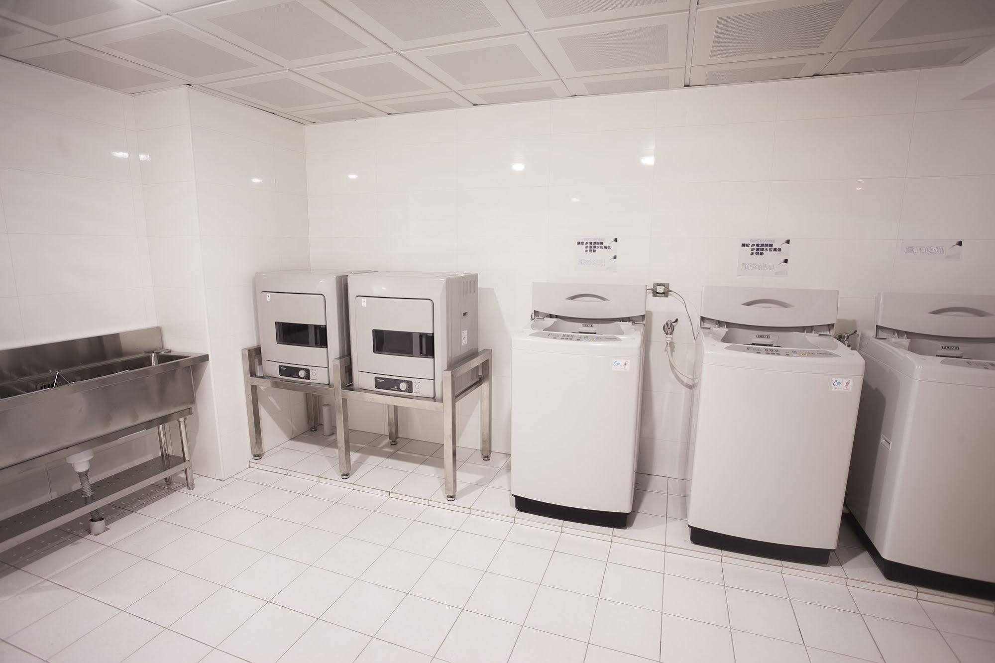 Royal Group Hotel Minghua Branch Каосюн Екстериор снимка